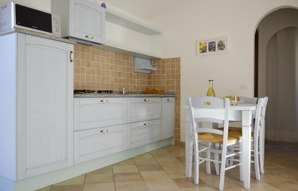 Gf Apartments La Vigna Badesi Habitación foto